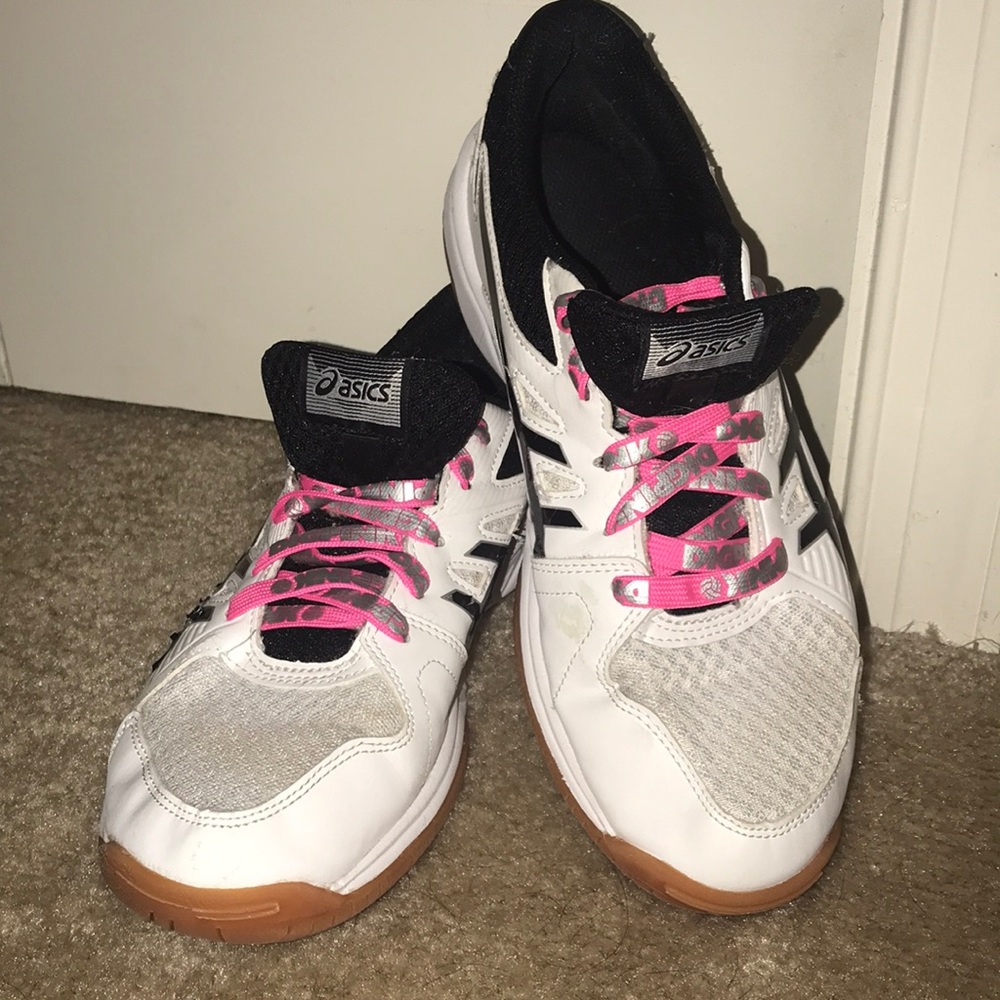 Volleyball court shoes 🏐